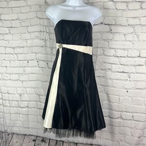 Jessica McClintock for Gunne Sax strapless dress mini tulle black white size 7